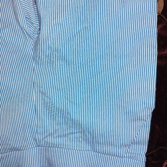 Donna Ricco Light Blue Striped Women's Bermuda Shorts - Picture 3 of 9
